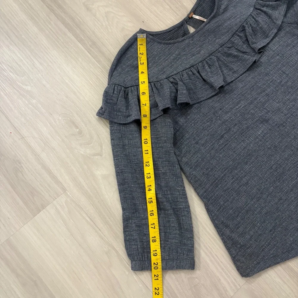 Free People Top Women Gray Ruffle Yoke 3/4 Sleeve Knit Charcoal Slub Textured M